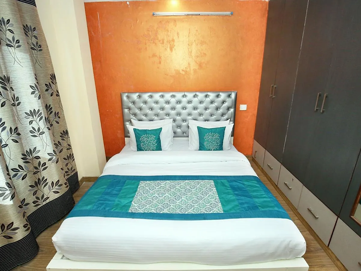 Oyo 10406 Home Luxury 3Bhk New Σίμλα 0*,  Ινδία